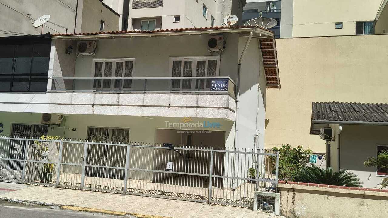 Casa para alquiler de vacaciones em Itapema (Meia Praia)