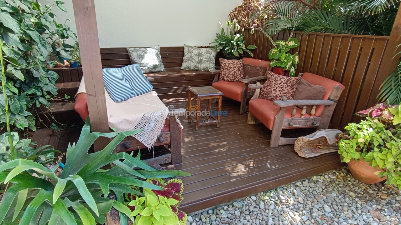 Apartamento para aluguel de temporada em Bombinhas (Canto Grande)