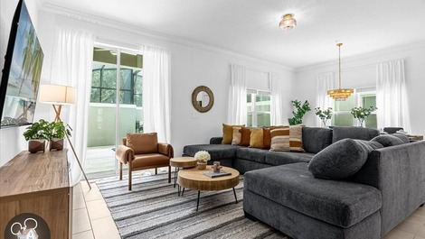 5-bedroom house in Storey Lake