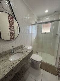 Apartamento de 2 habitaciones, wifi, piscina, aire acondicionado, a 30 metros de la playa y CTG en Vila.