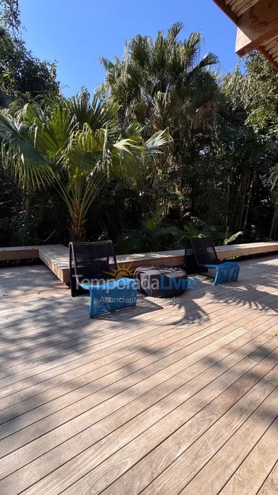 Casa para aluguel de temporada em São Sebastião (Praia da Baleia)