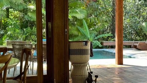 Casa na praia da baleia !