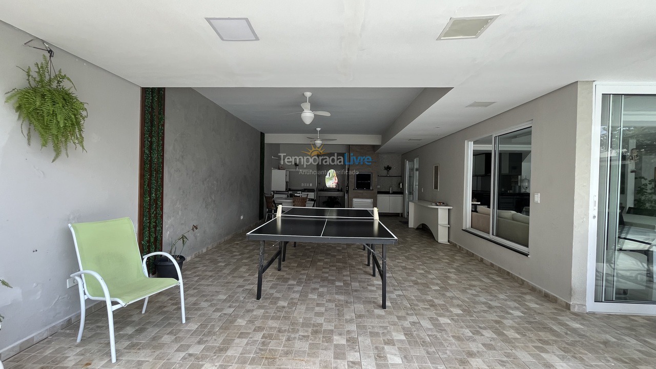 Casa para alquiler de vacaciones em Matinhos (Caiobá)