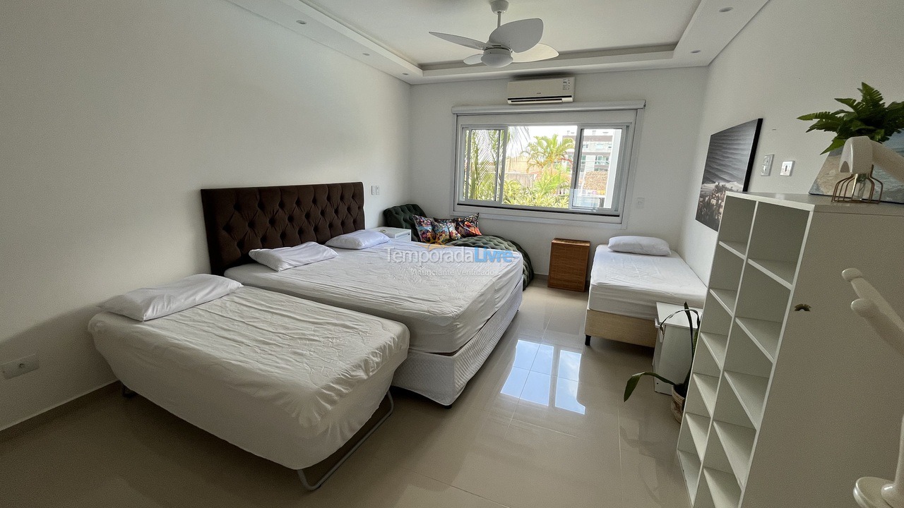 Casa para alquiler de vacaciones em Matinhos (Caiobá)