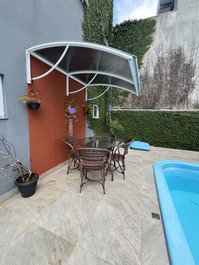 Casa adosada de lujo en Caiobá con piscina