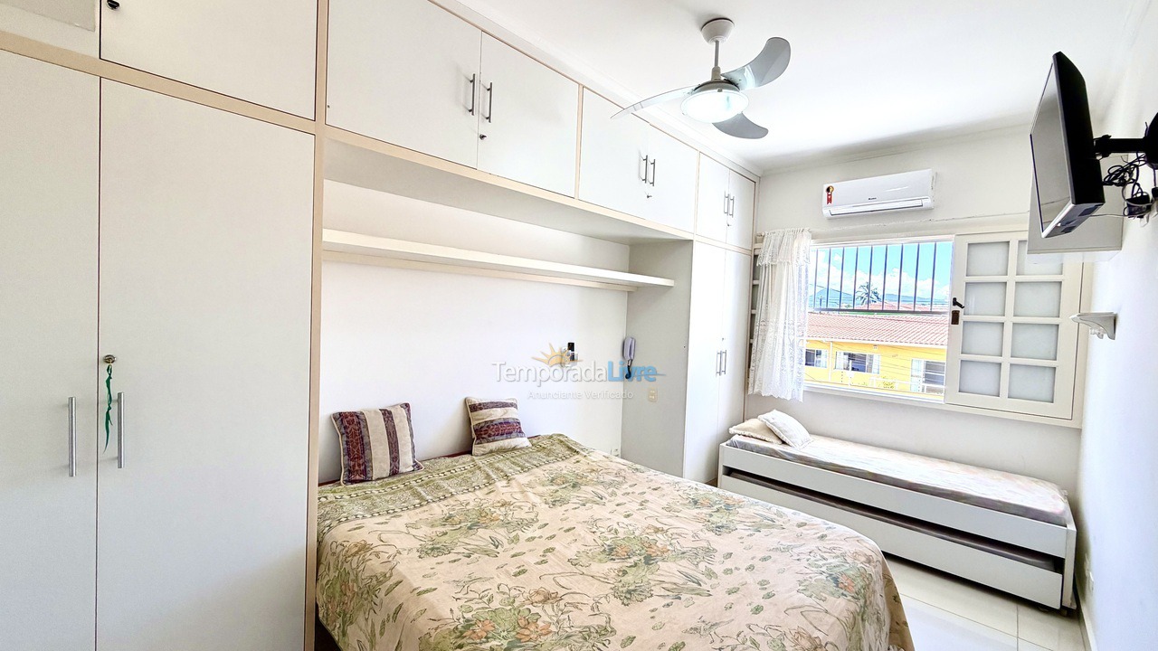 House for vacation rental in Ubatuba (Praia Grande)