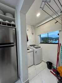 LINDO APARTAMENTO COM PISCINA EM BOMBAS