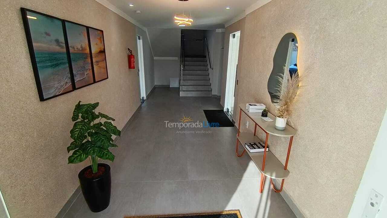 Apartamento para aluguel de temporada em Bombinhas (Praia de Bombas)