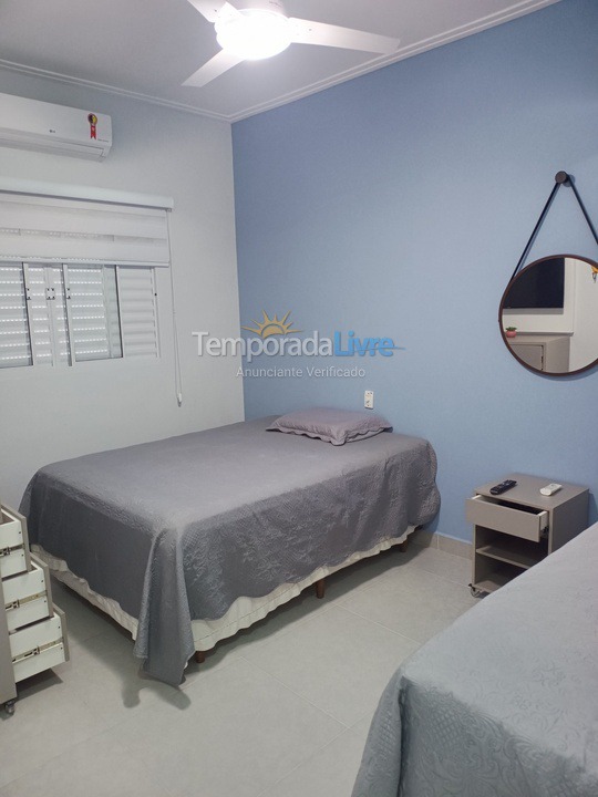 Casa para alquiler de vacaciones em Bertioga (Condominio Morada da Praia)