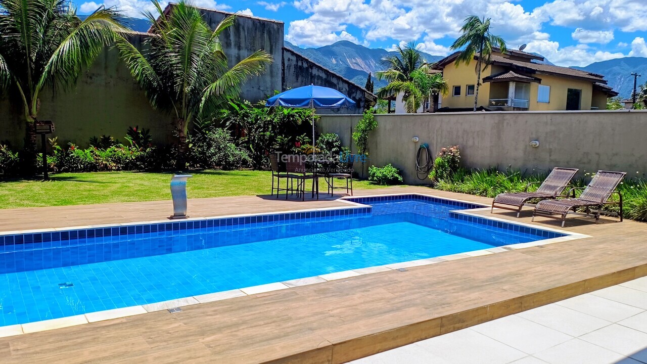 Casa para alquiler de vacaciones em Bertioga (Condominio Morada da Praia)
