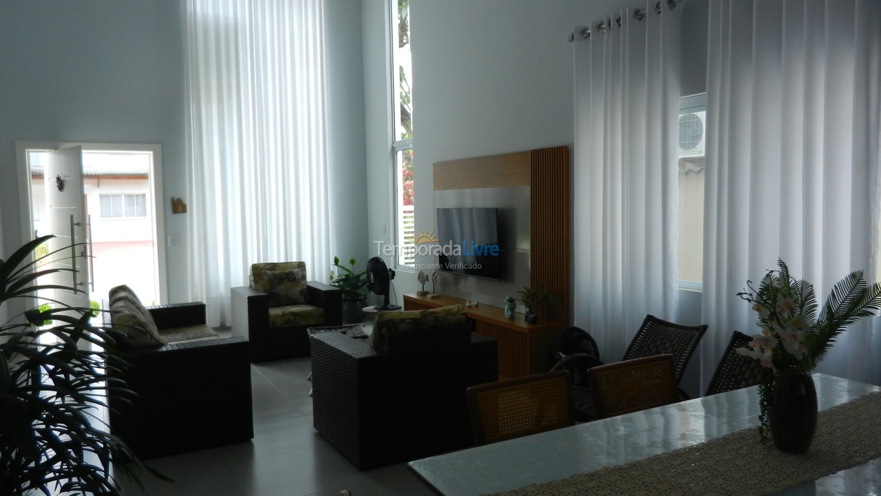 Casa para alquiler de vacaciones em Bertioga (Condominio Morada da Praia)