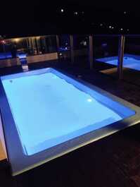 LINDO APARTAMENTO COM PISCINA EM BOMBAS