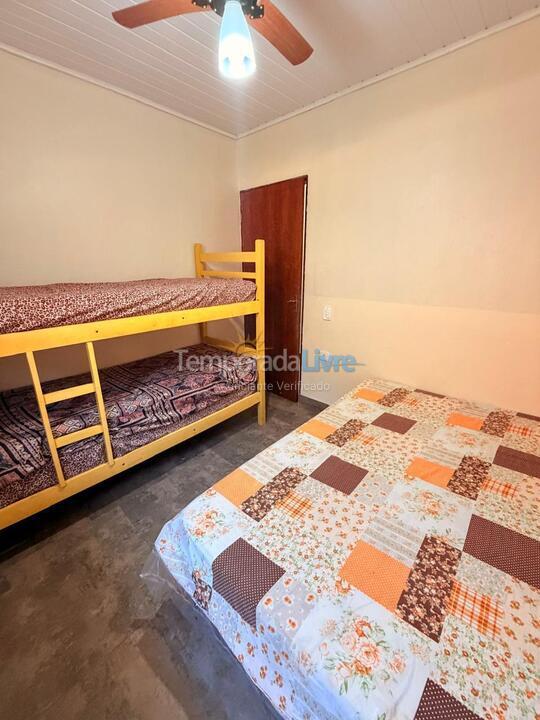Casa para alquiler de vacaciones em Ubatuba (Maranduba)