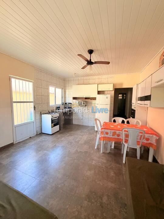 Casa para alquiler de vacaciones em Ubatuba (Maranduba)