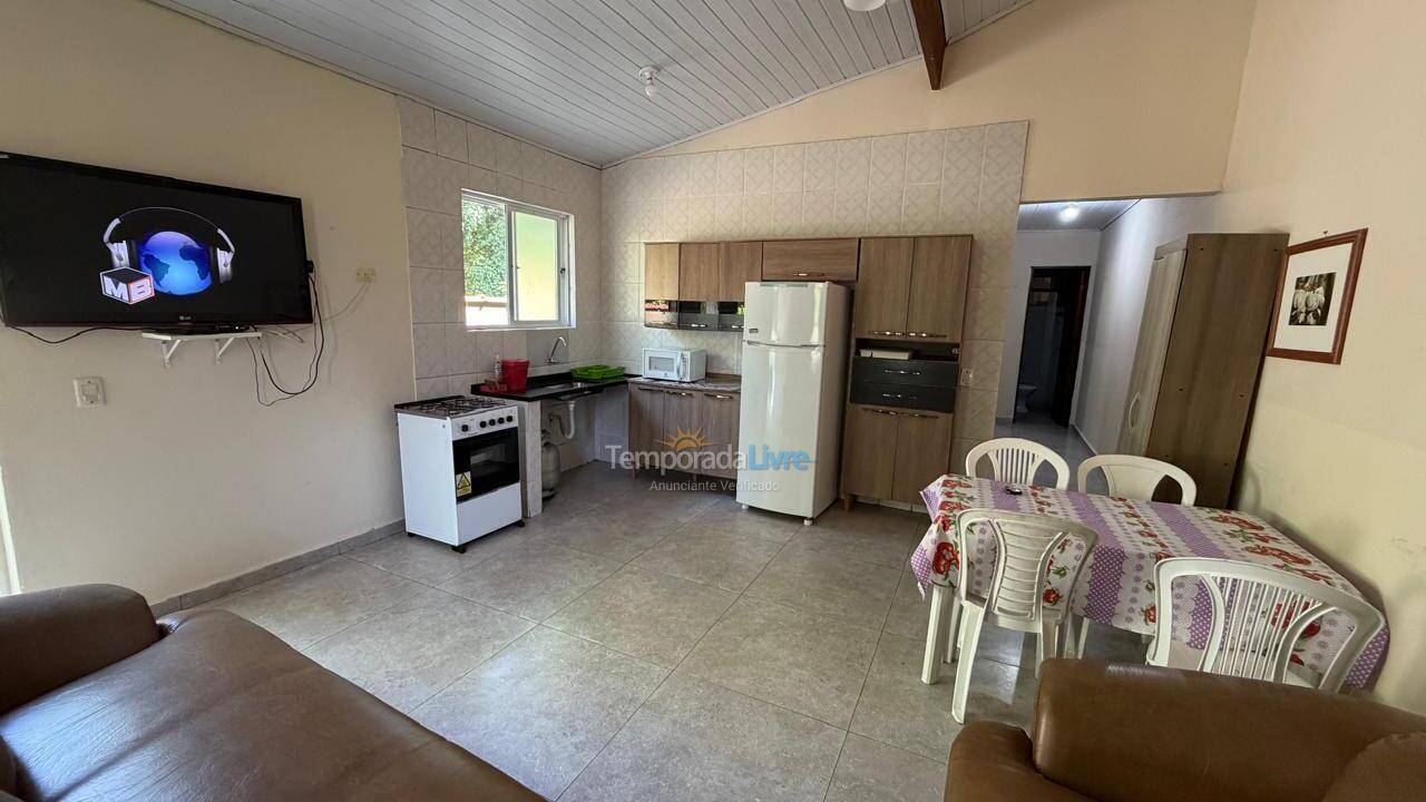 Casa para alquiler de vacaciones em Ubatuba (Maranduba)