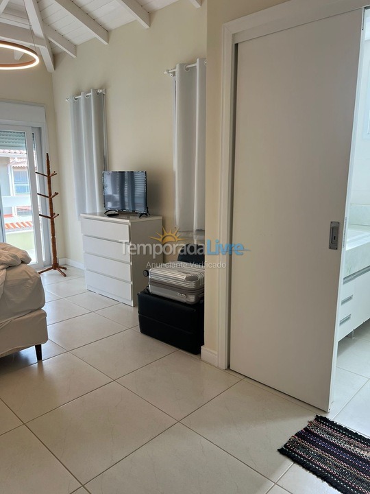 Apartment for vacation rental in Florianópolis (Jurere Tradicional)