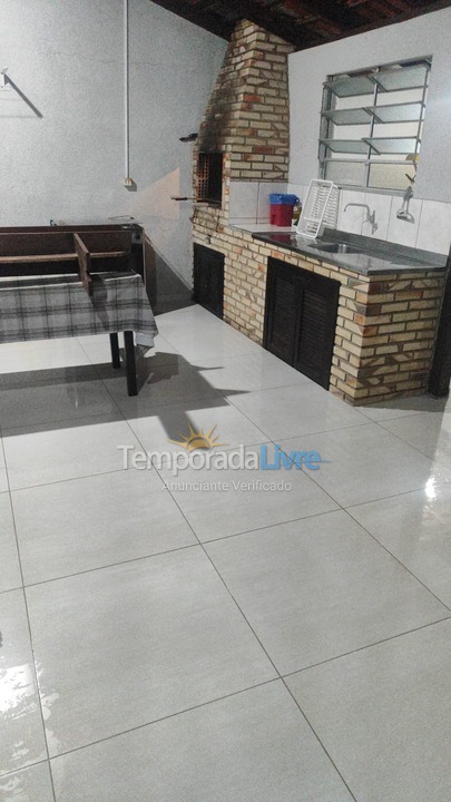 Casa para alquiler de vacaciones em São Francisco do Sul (Ubatuba)