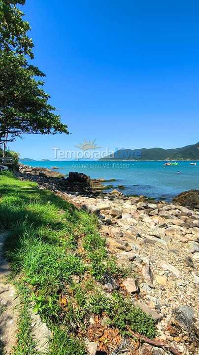 Casa para aluguel de temporada em Florianópolis (Pântano do Sul)