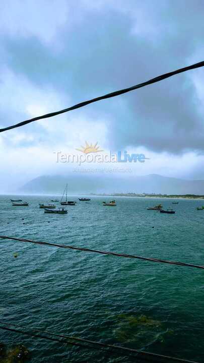 Casa para aluguel de temporada em Florianópolis (Pântano do Sul)