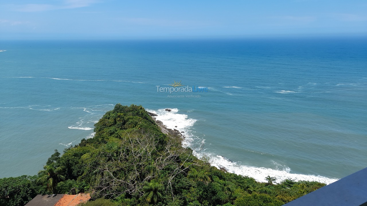 Apartment for vacation rental in Guarujá (Praia do Pernambuco)