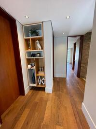 Casa de alto estándar en alquiler en Praia da Baleia - Comunidad cerrada.