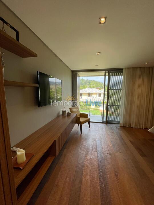 Casa para alquiler de vacaciones em São Sebastião (Praia da Baleia)