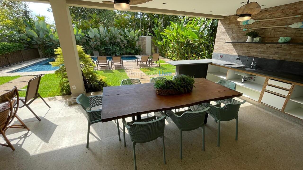 Casa para alquiler de vacaciones em São Sebastião (Praia da Baleia)