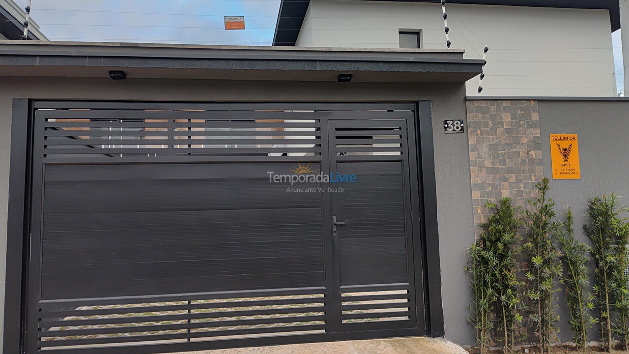 House for vacation rental in Bertioga (Praia do Indaiá)