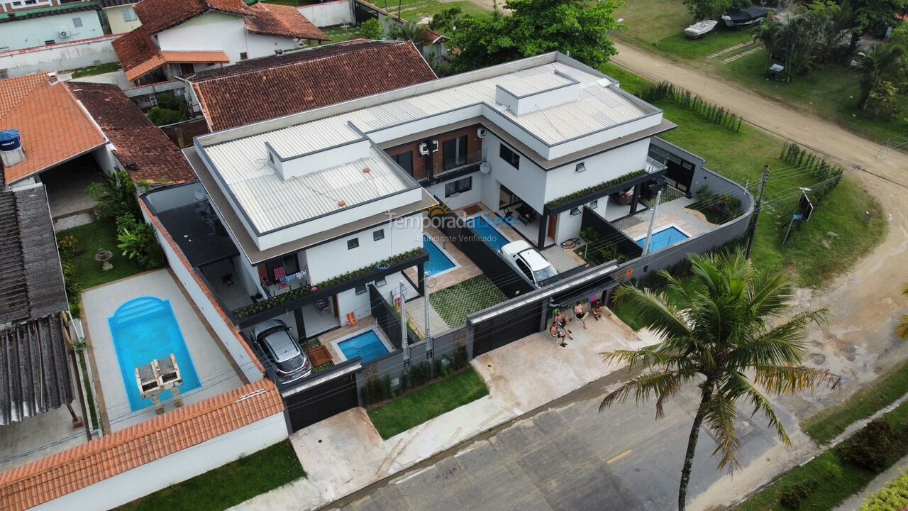 House for vacation rental in Bertioga (Praia do Indaiá)