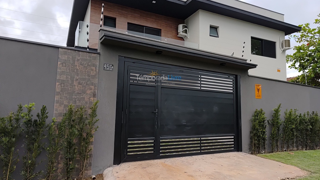 House for vacation rental in Bertioga (Praia do Indaiá)