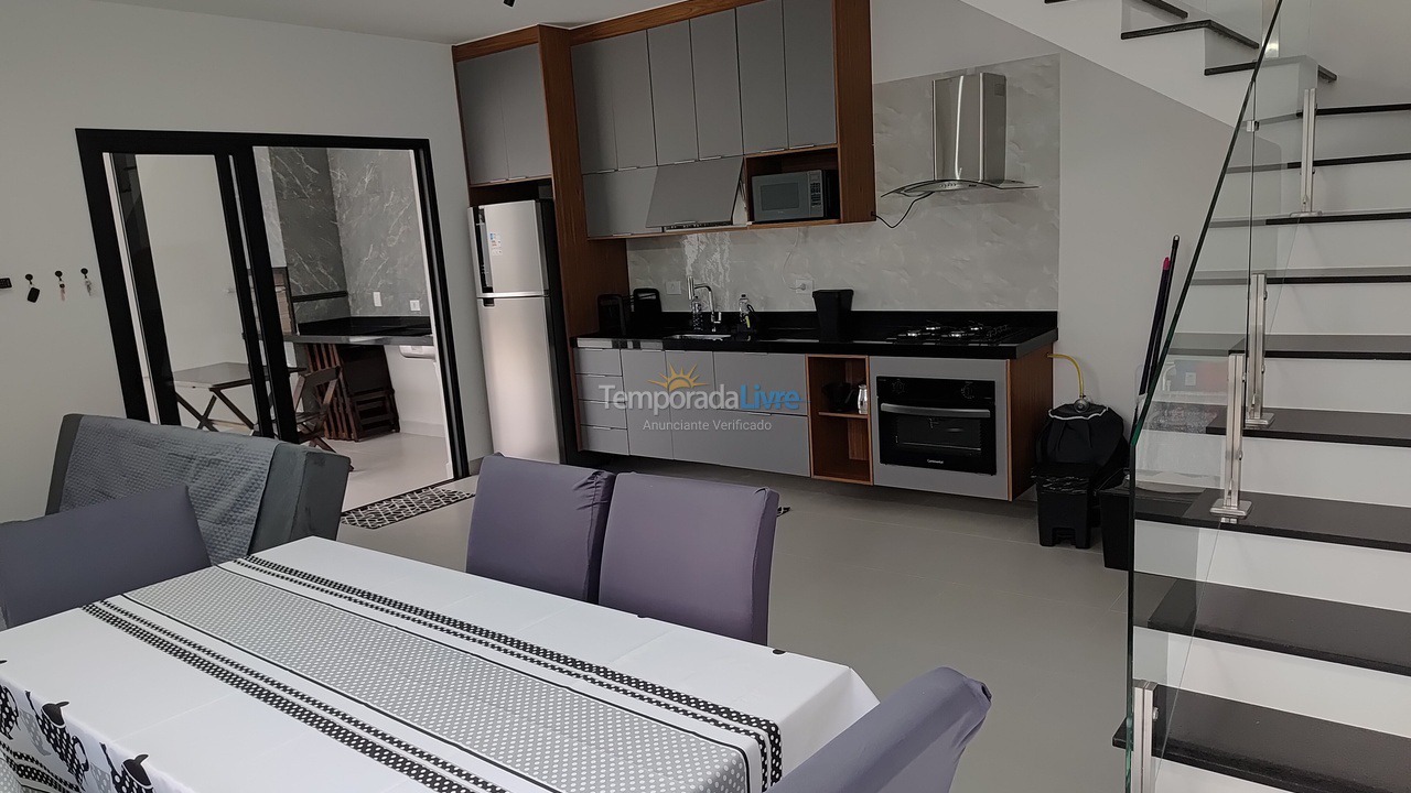 House for vacation rental in Bertioga (Praia do Indaiá)