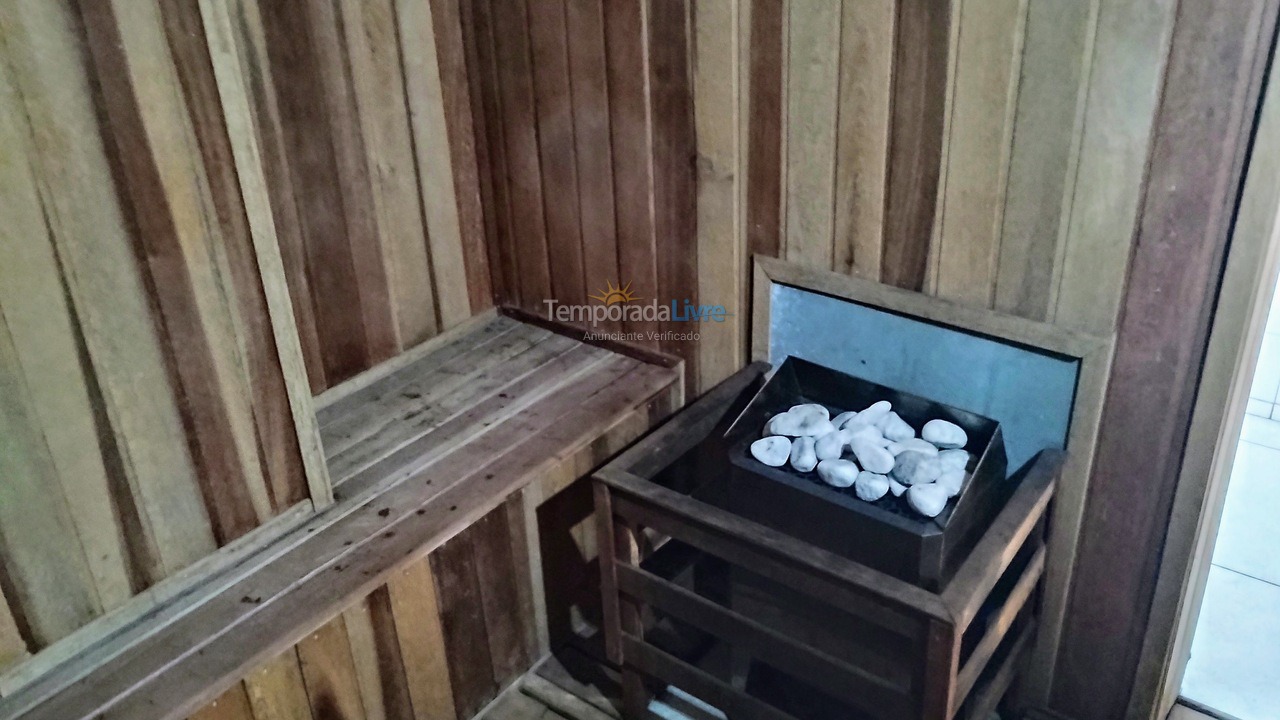 Apartamento para aluguel de temporada em Ubatuba (Praia Grande)