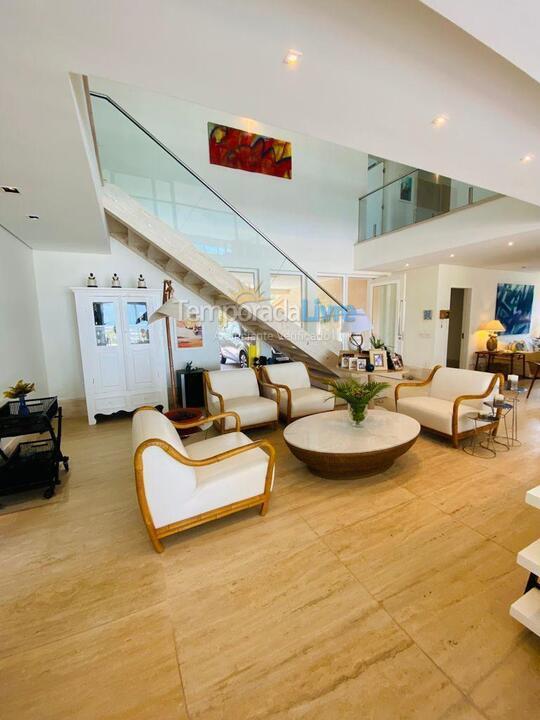 Casa para aluguel de temporada em São Sebastião (Praia da Baleia)