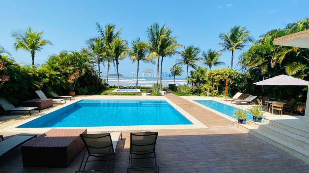 Casa para aluguel de temporada em São Sebastião (Praia da Baleia)