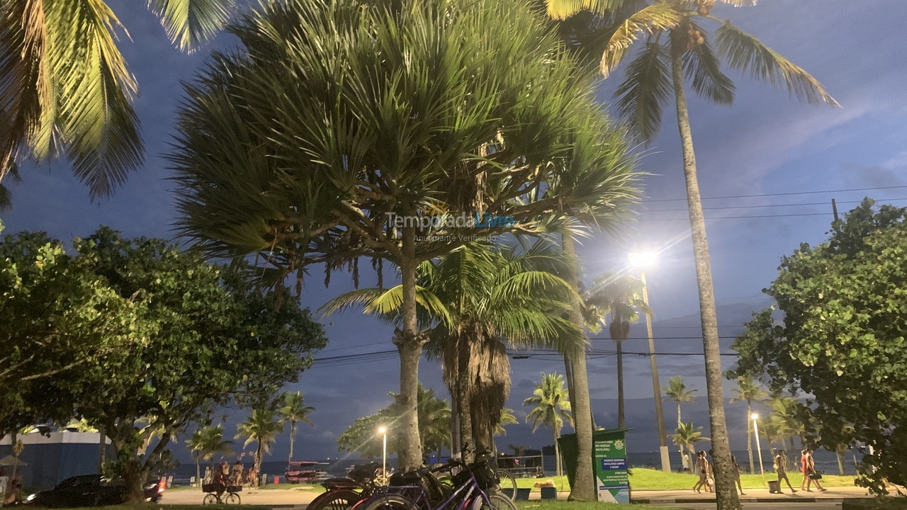 Apartamento para aluguel de temporada em Guarujá (Enseada)