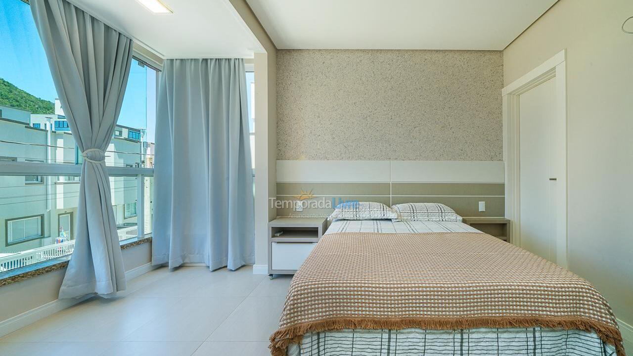 Apartment for vacation rental in Bombinhas (Canto Grande)