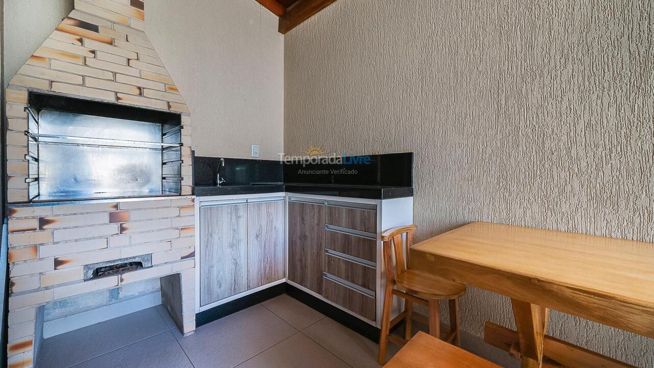 Apartment for vacation rental in Bombinhas (Canto Grande)