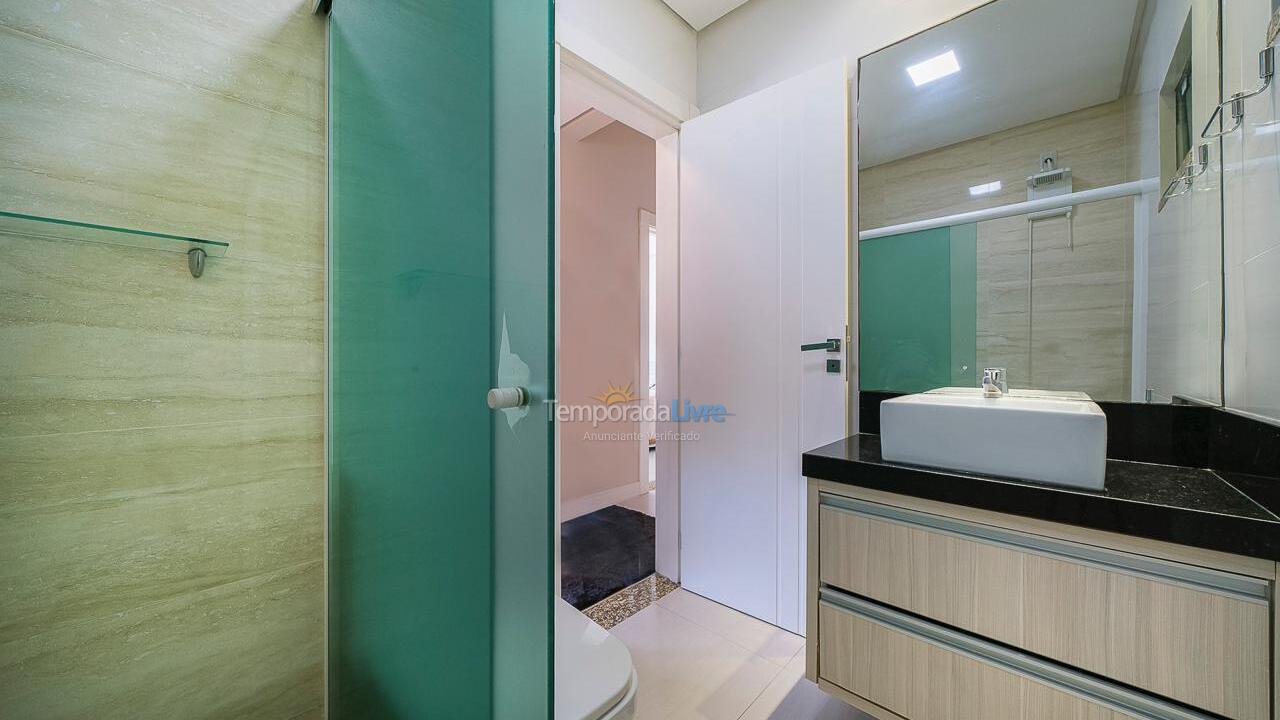 Apartment for vacation rental in Bombinhas (Canto Grande)