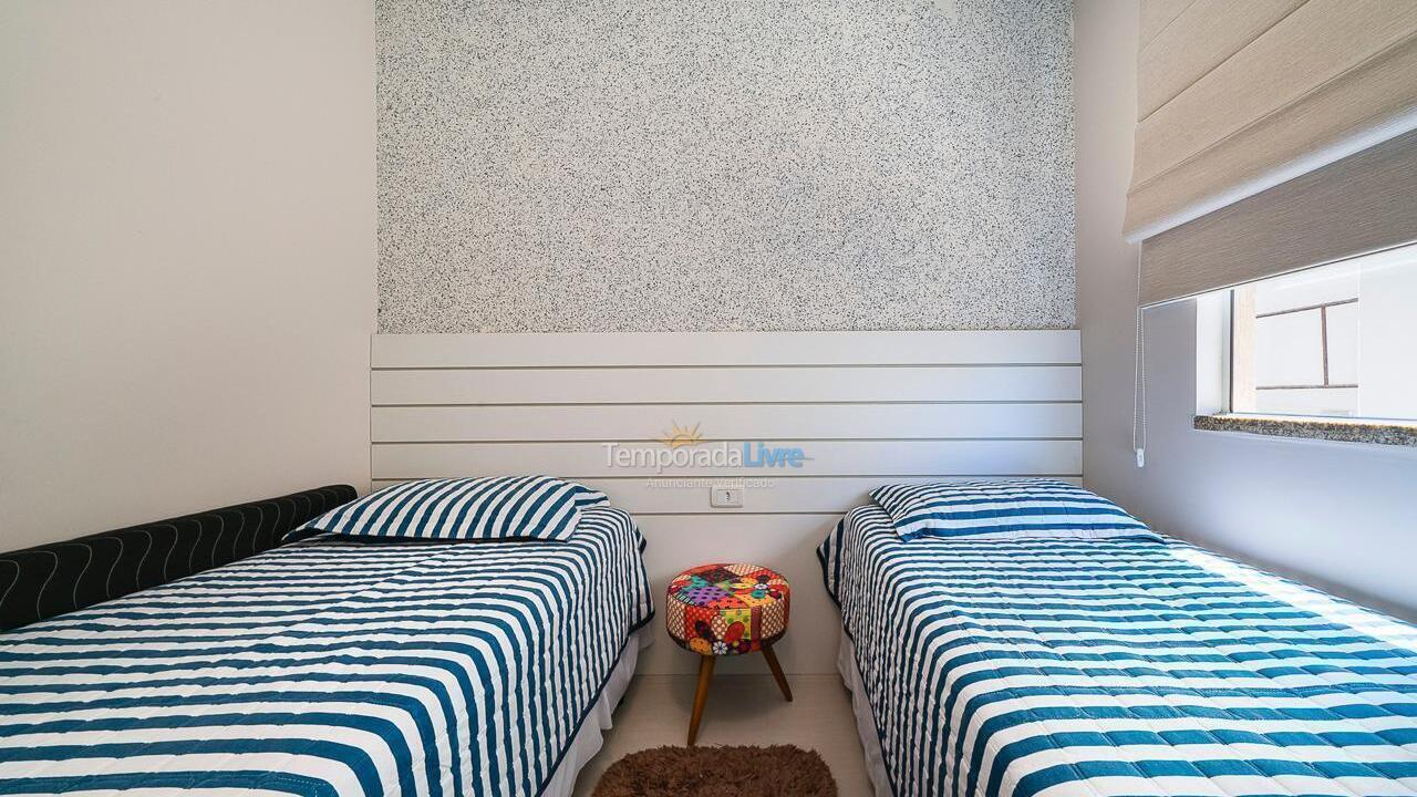 Apartment for vacation rental in Bombinhas (Canto Grande)