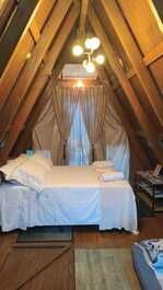 CABANA, CHALE DE MADEIRA, ESTILO SERRA, MÓVEIS MODERNO.