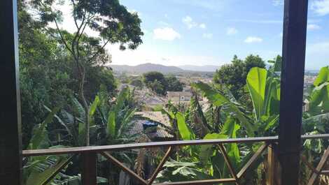 CABANA, CHALE DE MADEIRA, ESTILO SERRA, MÓVEIS MODERNO.
