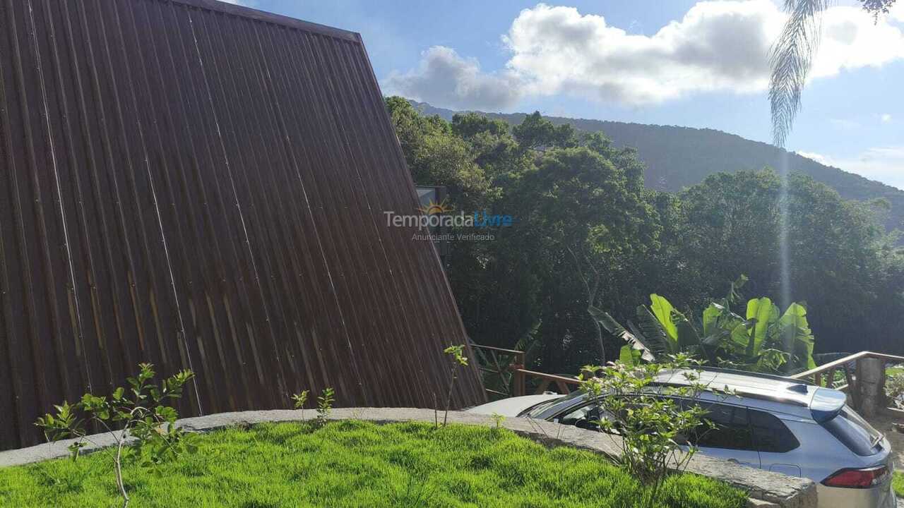 Casa para aluguel de temporada em Florianópolis (Vargem do Bom Jesus)