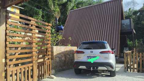 CABANA, CHALE DE MADEIRA, ESTILO SERRA, MÓVEIS MODERNO.