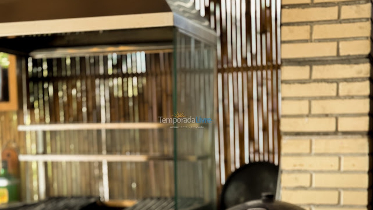 Casa para aluguel de temporada em Mata de São João (Praia do Forte)