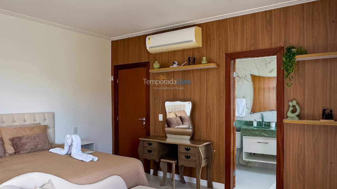 Casa para aluguel de temporada em Mata de São João (Praia do Forte)