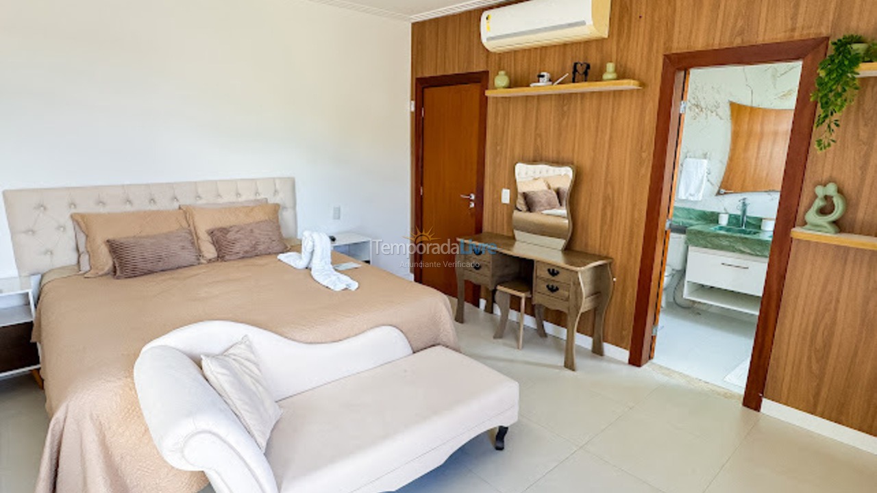 Casa para aluguel de temporada em Mata de São João (Praia do Forte)