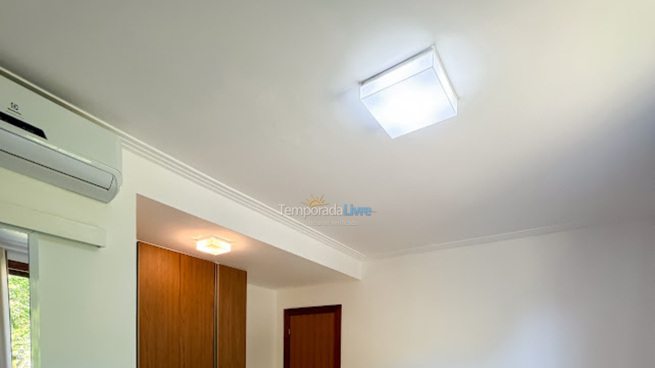 Casa para aluguel de temporada em Mata de São João (Praia do Forte)