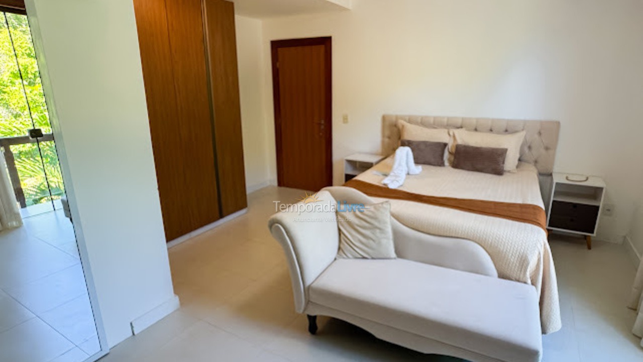 Casa para aluguel de temporada em Mata de São João (Praia do Forte)