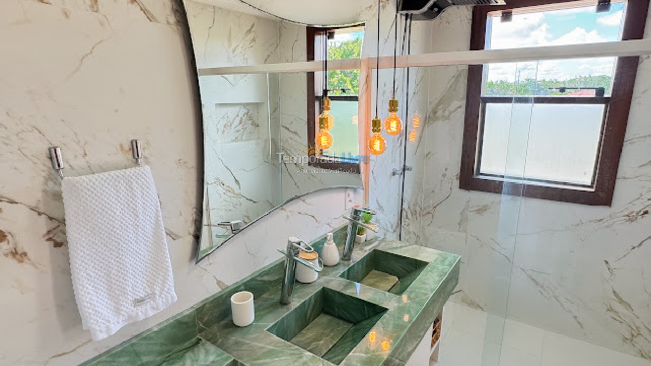Casa para aluguel de temporada em Mata de São João (Praia do Forte)