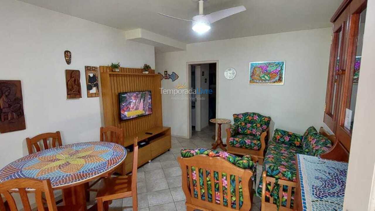 Casa para aluguel de temporada em Florianópolis (Jurere Tradicional)